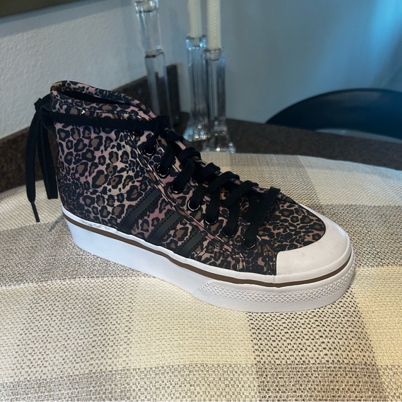 Adidas New Women's Nizza Platform Mid Sneakers Size: 7 - Picture 10 of 10